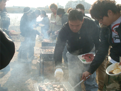 まだまだ焼きます