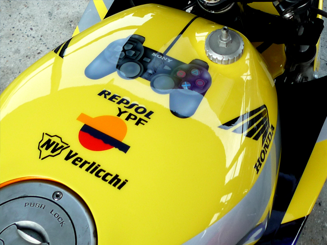 RCViXgAY[09